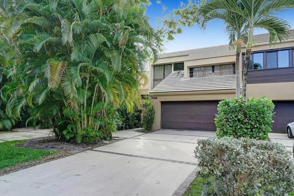 Unit for sale at 702 Saint Albans Drive, Boca Raton, FL 33486