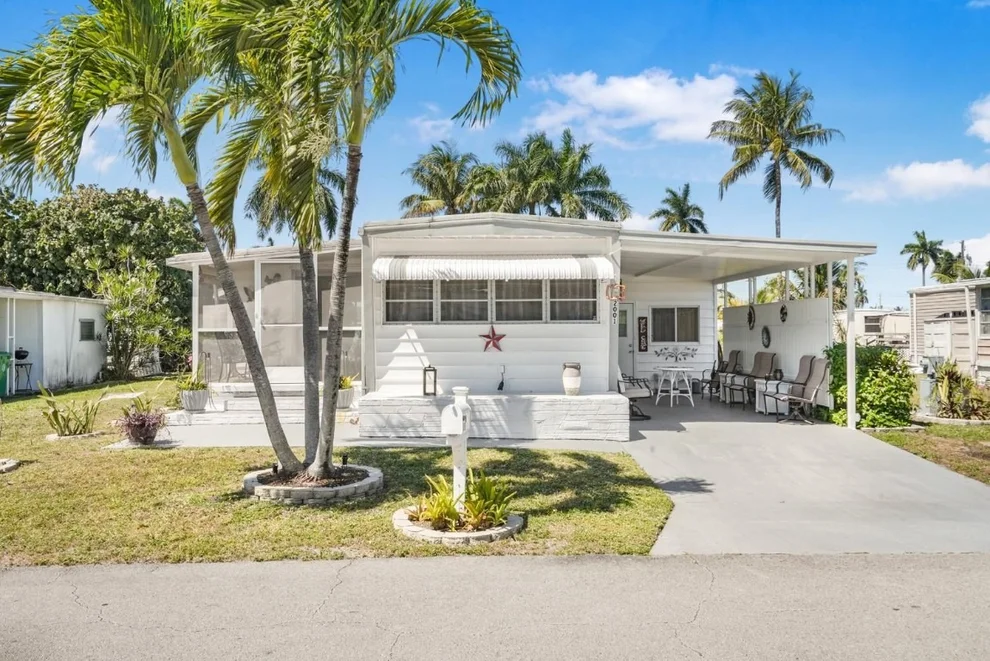 Unit for sale at 2001 SW 84th Avenue, Davie, FL 33324