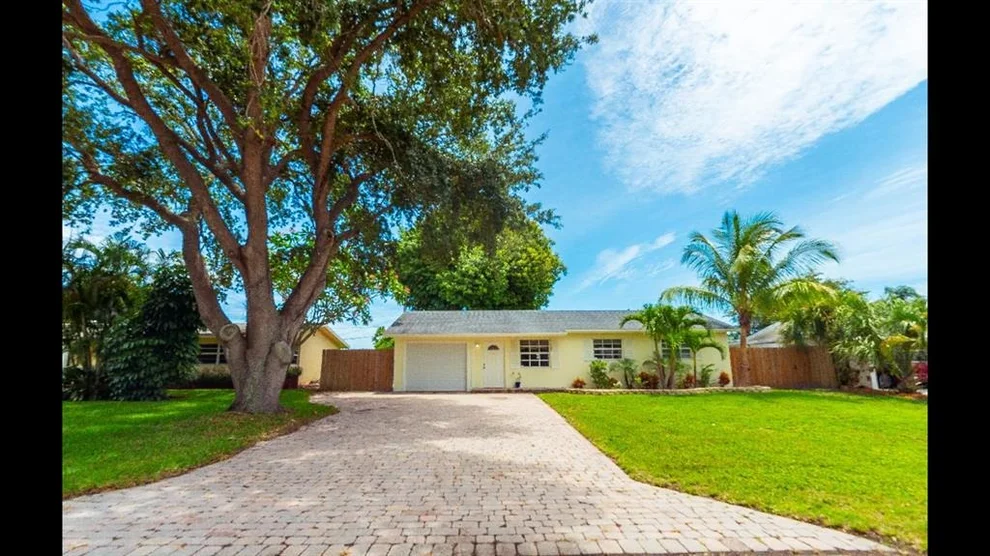 Unit for sale at 408 Erie Drive, Jupiter, FL 33458