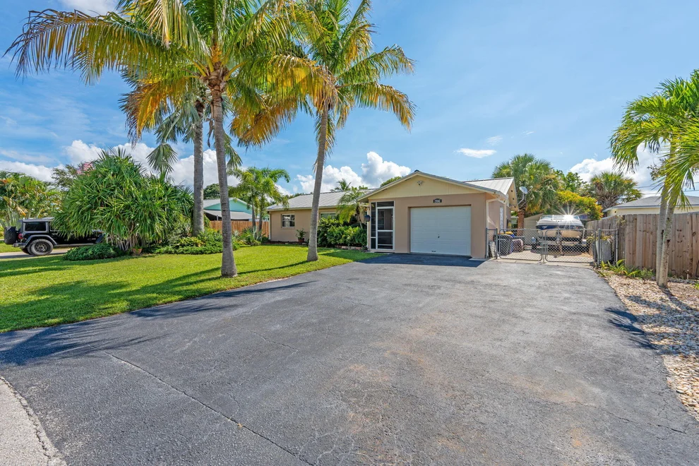Unit for sale at 19141 SE Barus Drive, Jupiter, FL 33469