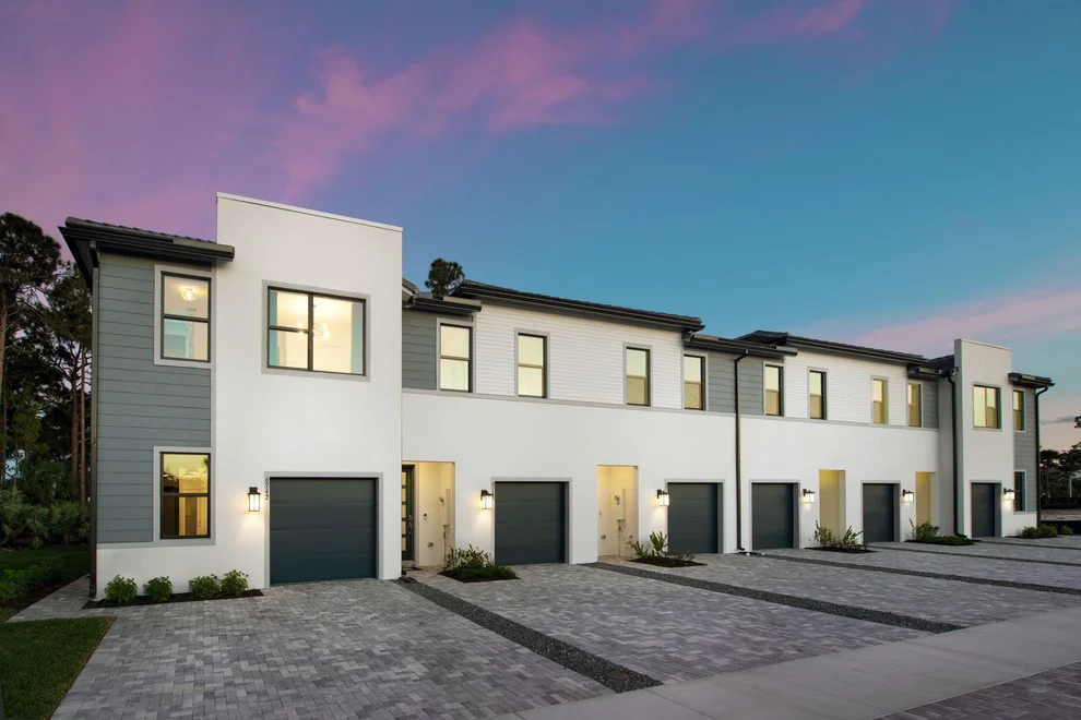 Unit for sale at 4250 Efendi Drive, Lantana, FL 33462