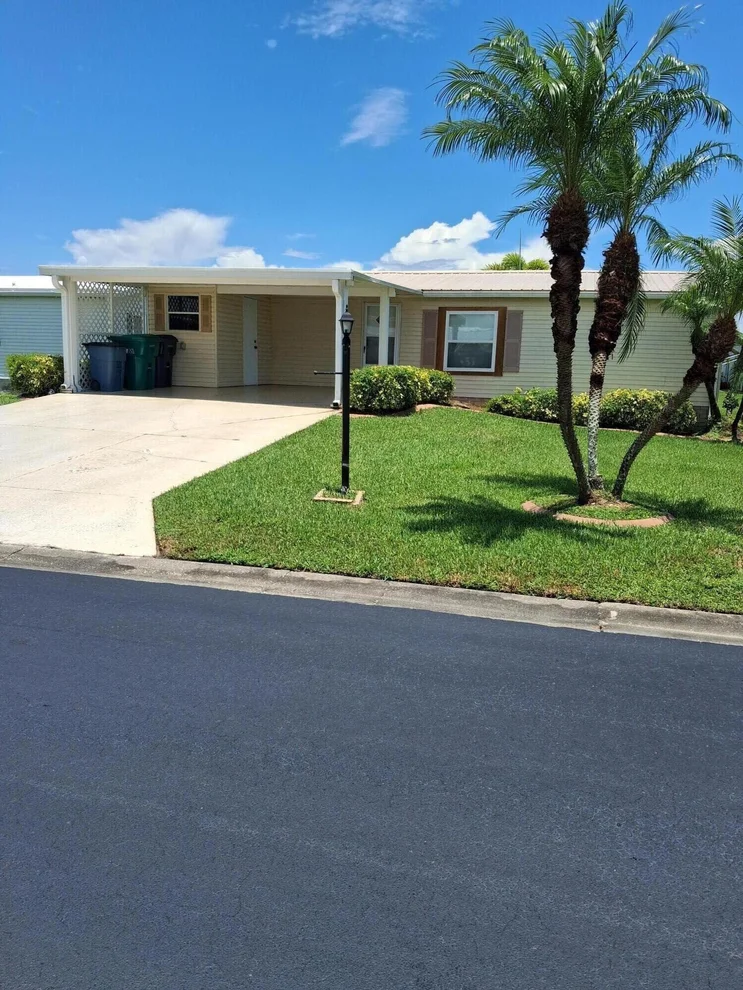 Unit for sale at 1660 SW 35 Circle, Okeechobee, FL 34974