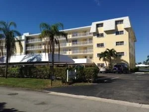 Unit for sale at 300 John F Kennedy Drive, Atlantis, FL 33462