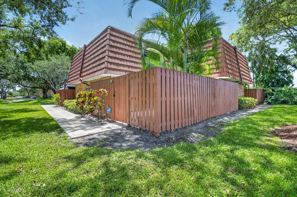 Unit for sale at 1565 Augusta Circle, Delray Beach, FL 33445