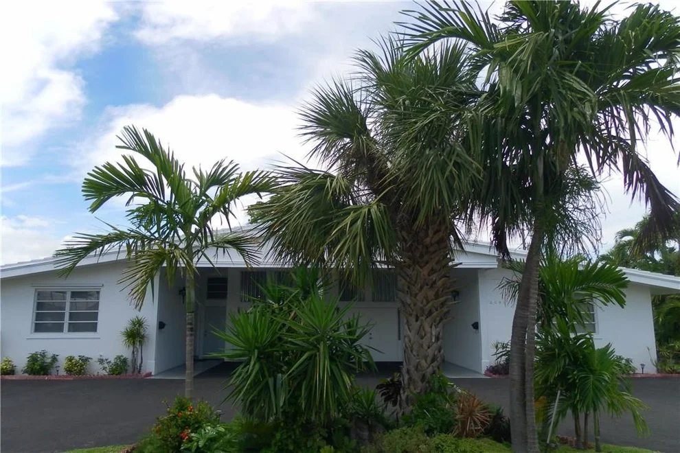 Unit for sale at 2645 NE 32nd Street, Fort Lauderdale, FL 33306