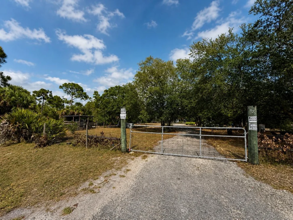 Unit for sale at 825 S Verda Street, Clewiston, FL 33440