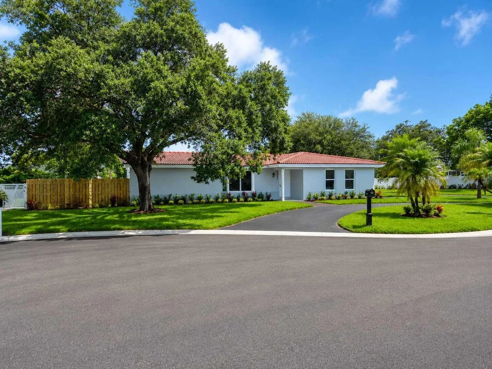 Unit for sale at 2660 NW 83rd Terrace, Coral Springs, FL 33065