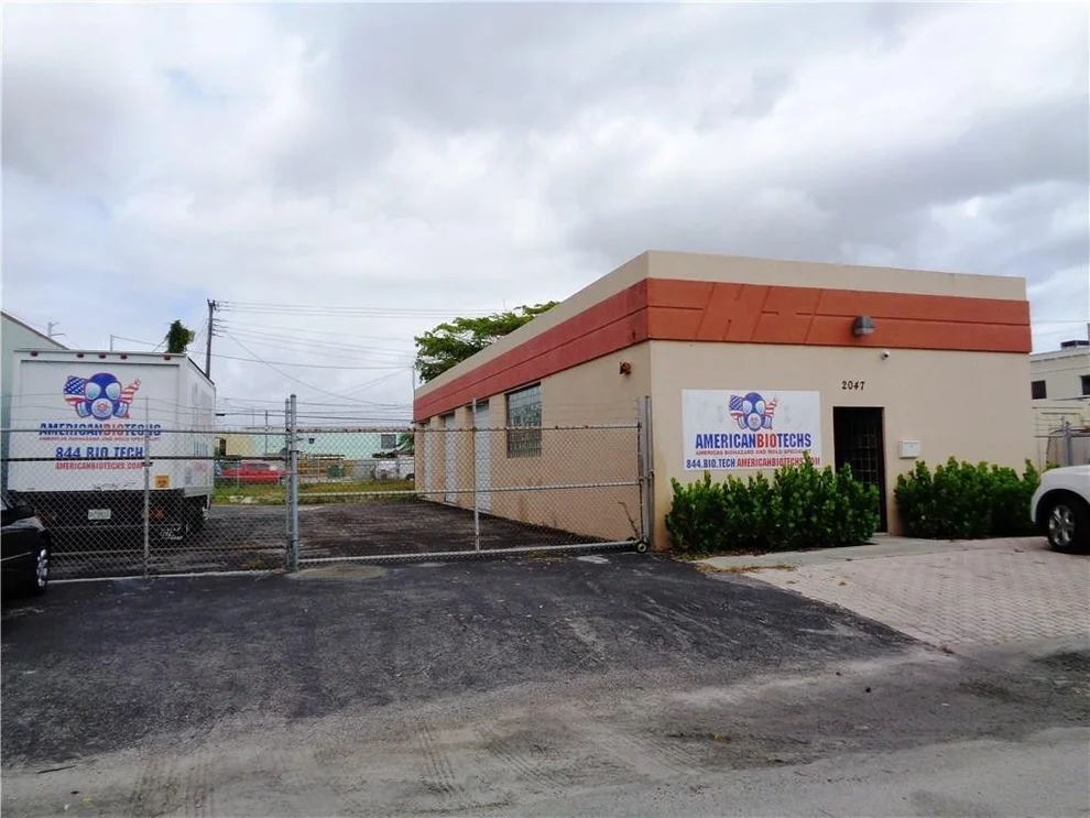 Unit for sale at 2047 Thomas Street, Hollywood, FL 33020
