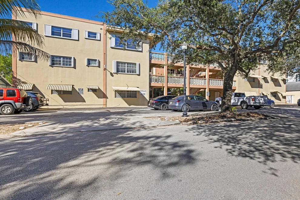 Unit for sale at 1943 Monroe Street, Hollywood, FL 33020