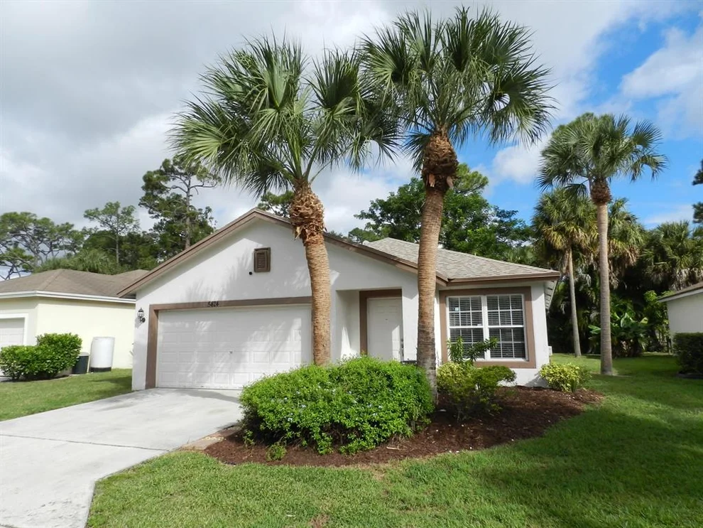 Unit for sale at 5424 Club Circle, Haverhill, FL 33415