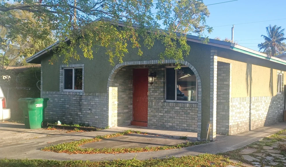 Unit for sale at 2828 NW 9th Place, Fort Lauderdale, FL 33311