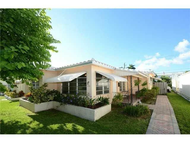 Unit for sale at 1454 Polk Street, Hollywood, FL 33020
