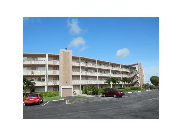 Unit for sale at 2075 E Guildford, Boca Raton, FL 33434