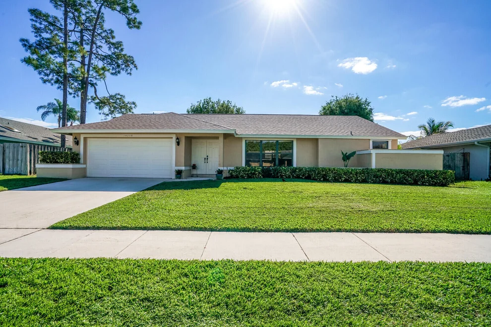 Unit for sale at 14238 Horseshoe Trace, Wellington, FL 33414