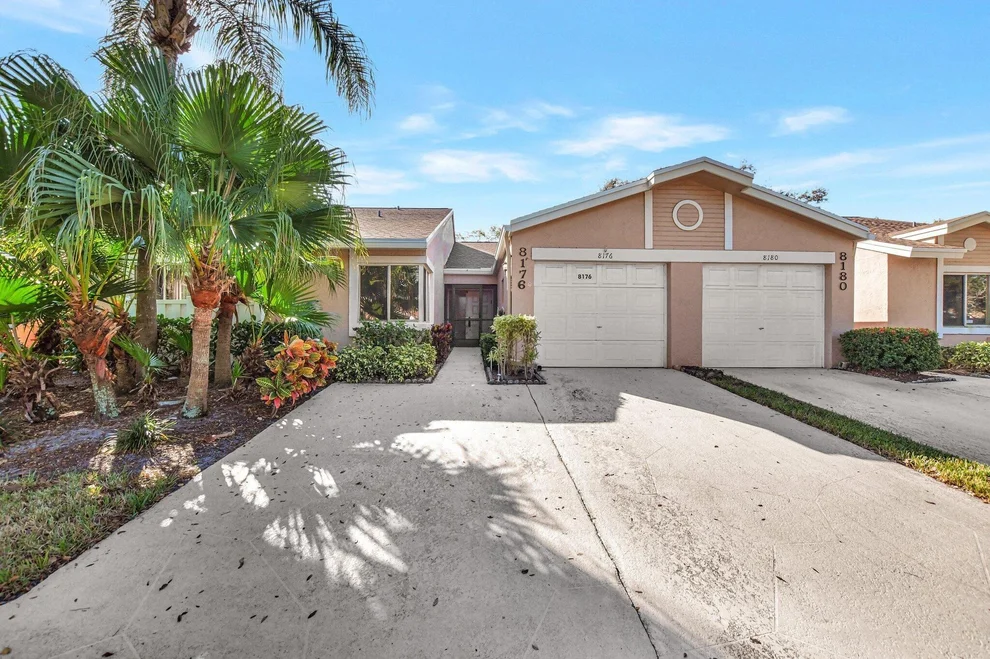 Unit for sale at 8176 Summerbreeze Lane, Boca Raton, FL 33496