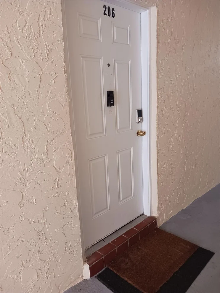 Unit for sale at 4275 NW 89th Avenue, Coral Springs, FL 33065