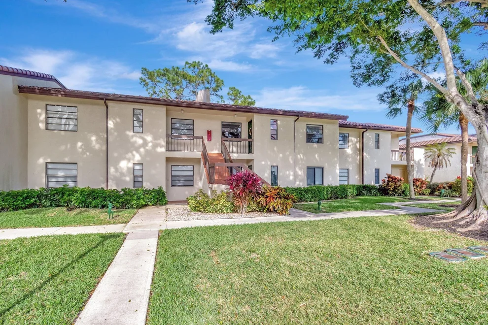 Unit for sale at 21856 Arriba Real, Boca Raton, FL 33433