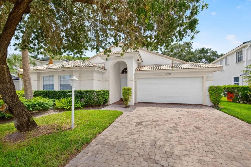 Unit for sale at 208 Jones Creek Drive, Jupiter, FL 33458