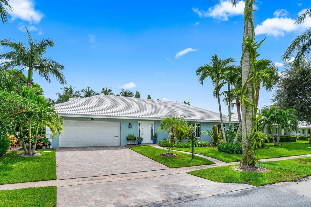 Unit for sale at 996 SW Hickory Terrace, Boca Raton, FL 33486
