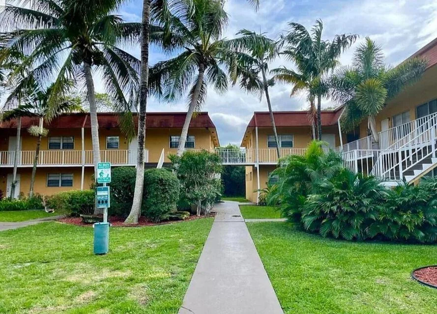Unit for sale at 200 Croton 202 Avenue, Lantana, FL 33462