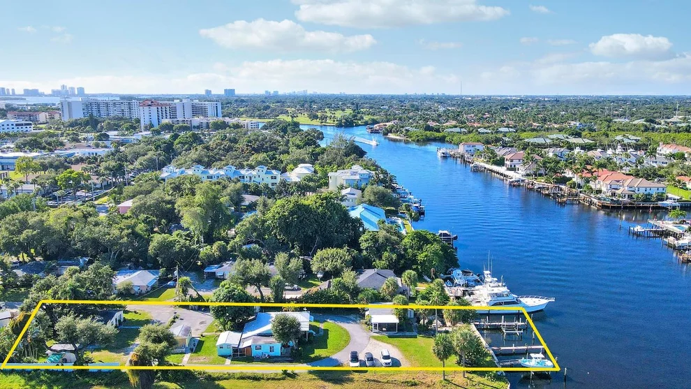 Unit for sale at 2031 Melody Lane, Palm Beach Gardens, FL 33410