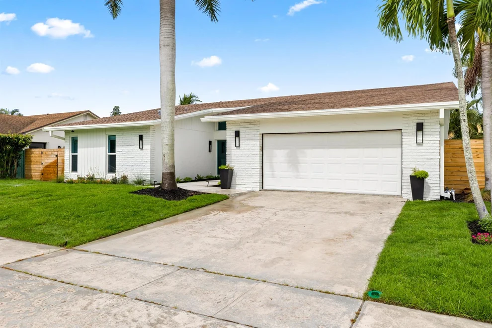 Unit for sale at 3307 NW 28th Terrace, Boca Raton, FL 33434