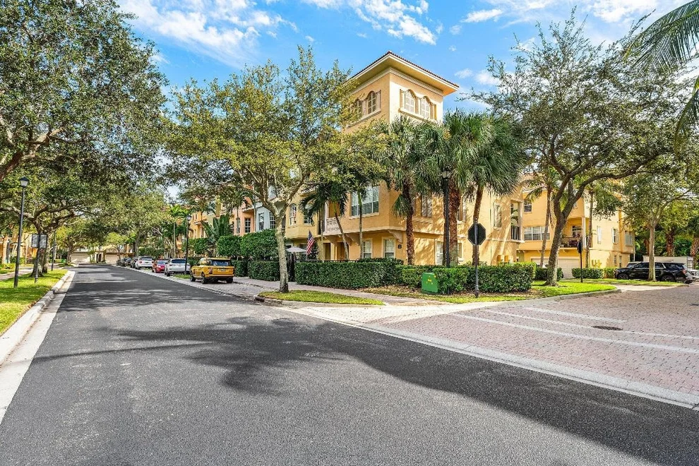Unit for sale at 2446 San Pietro Circle, Palm Beach Gardens, FL 33410