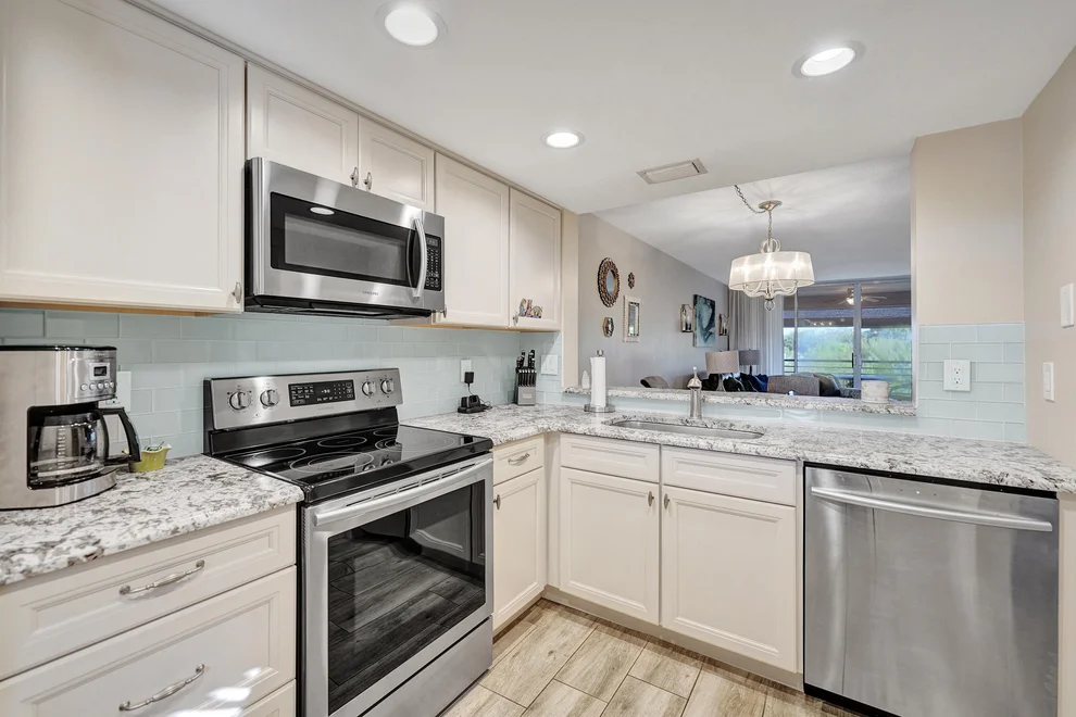 Unit for sale at 9501 Seagrape Drive, Davie, FL 33324