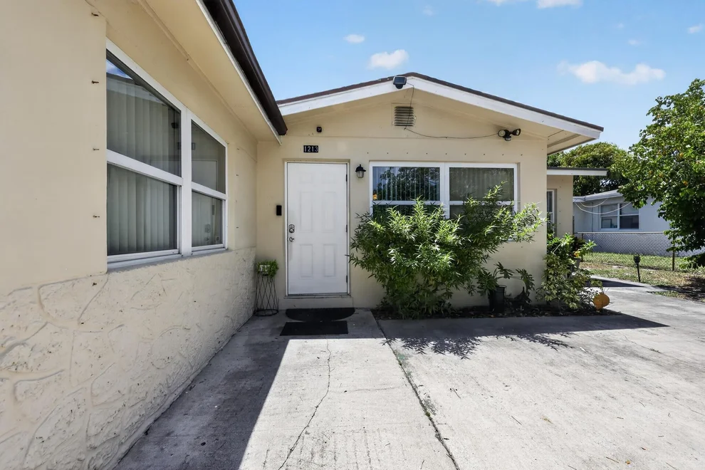 Unit for sale at 1213 14TH Avenue S, Lake Worth Beach, FL 33460