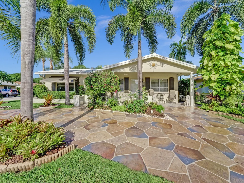 Unit for sale at 4401 NW 43 Avenue, Tamarac, FL 33319