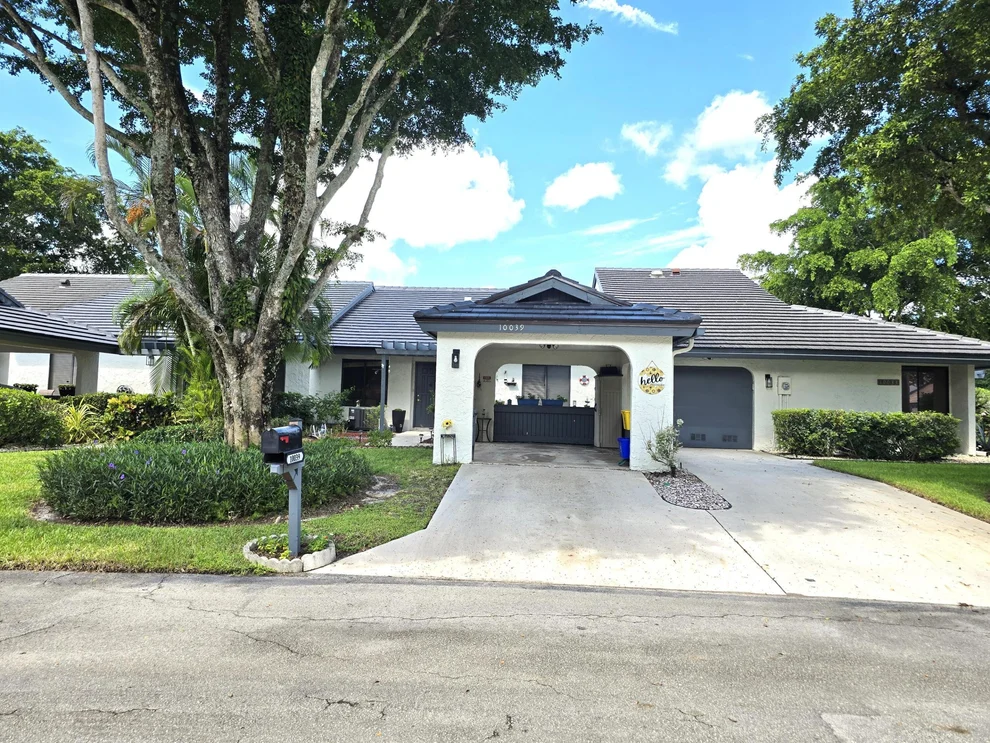 Unit for sale at 10039 Hickorywood Place, Boynton Beach, FL 33437