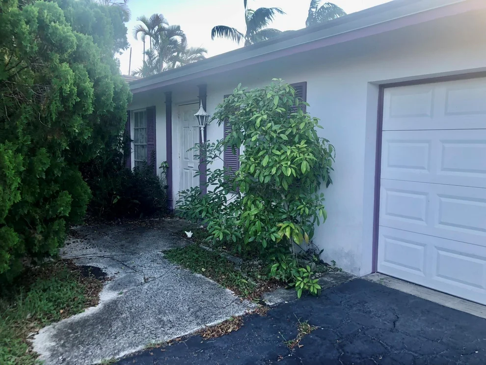 Unit for sale at 4721 Bayview Drive, Fort Lauderdale, FL 33308