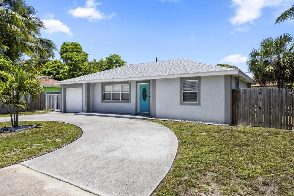 Unit for sale at 301 Southridge Road, Delray Beach, FL 33444