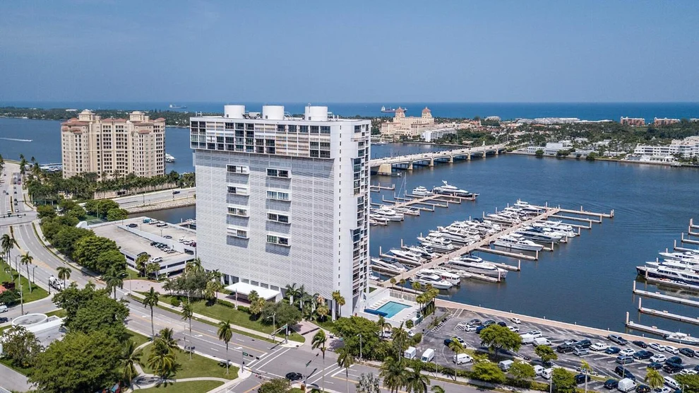 Unit for sale at 400 N Flagler Drive, West Palm Beach, FL 33401