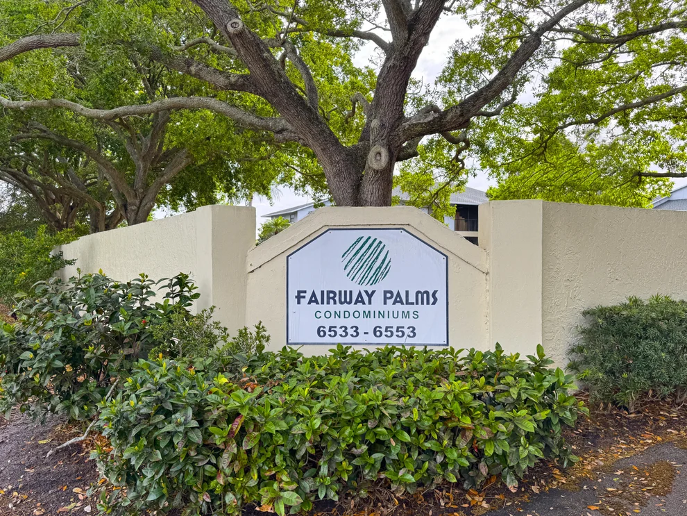 Unit for sale at 6541 SE Federal Highway, Stuart, FL 34997