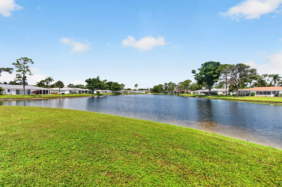Unit for sale at 5241 Privet Place, Delray Beach, FL 33484