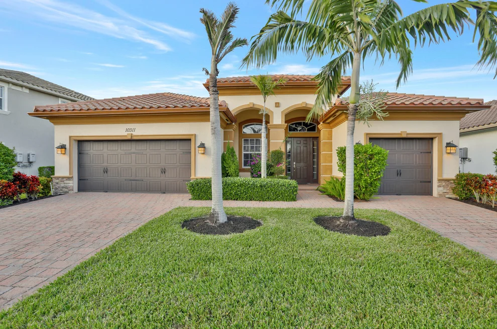 Unit for sale at 10311 Peninsula Place, Parkland, FL 33076