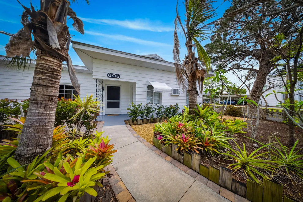 Unit for sale at 806 S 7th Street, Fort Pierce, FL 34950