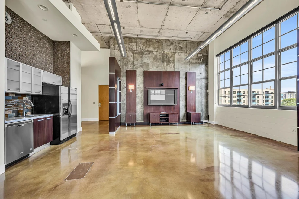 Unit for sale at 435 N Andrews Avenue, Fort Lauderdale, FL 33301
