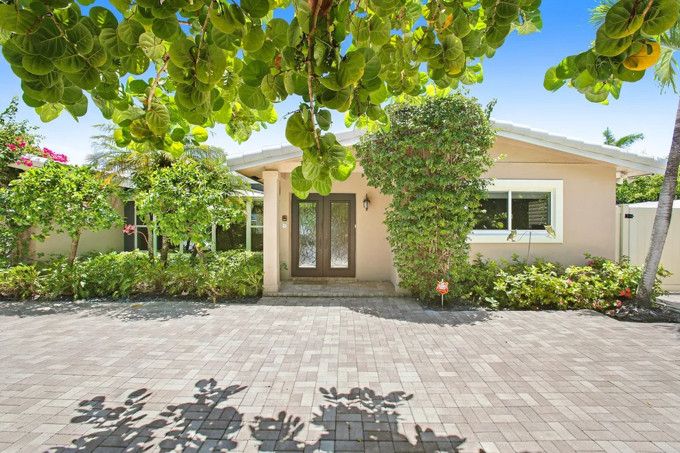 Unit for sale at 7050 NE 7th Avenue, Boca Raton, FL 33487