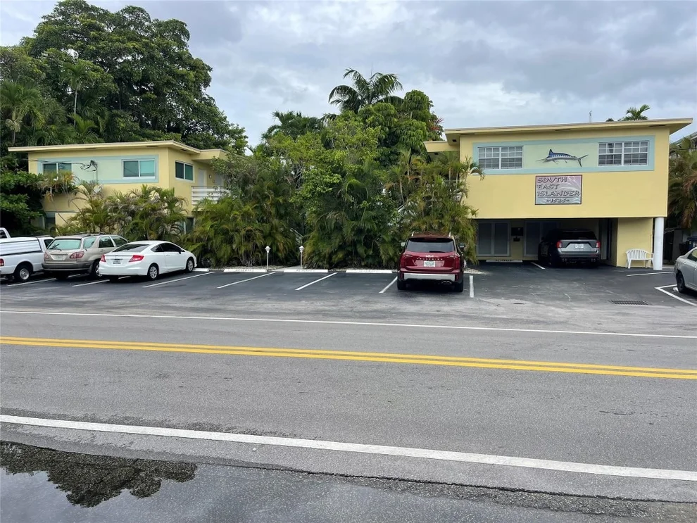 Unit for sale at 1525 SE 15th Street, Fort Lauderdale, FL 33316