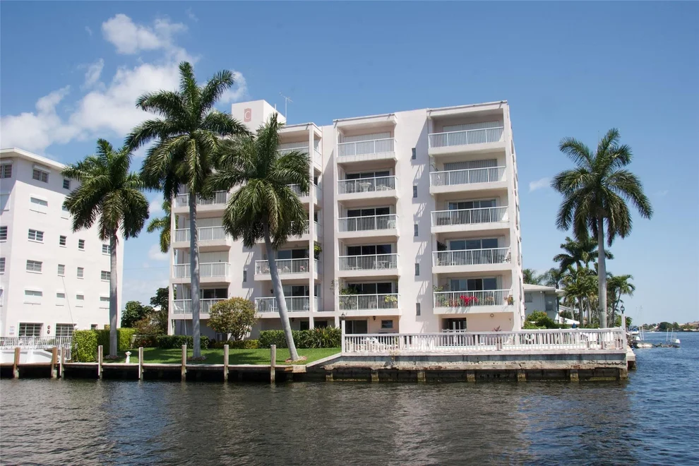 Unit for sale at 2900 NE 33rd Court, Fort Lauderdale, FL 33306