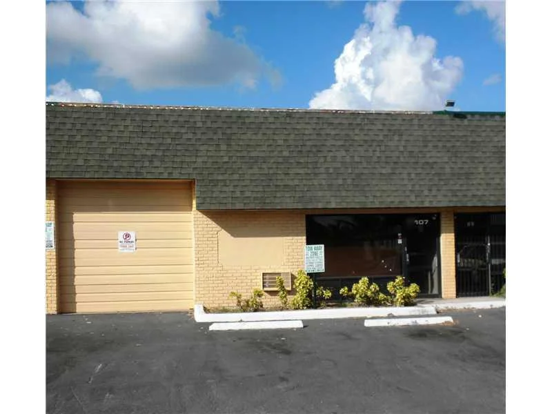 Unit for sale at 107 NW 15th Place, Pompano Beach, FL 33060