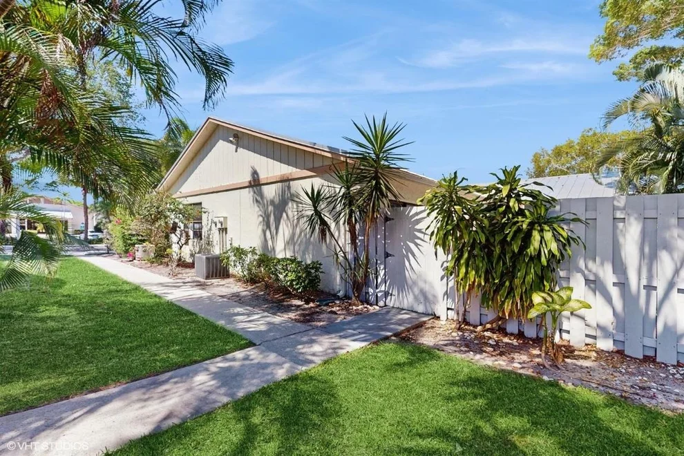 Unit for sale at 8912 Thumbwood Circle, Boynton Beach, FL 33436