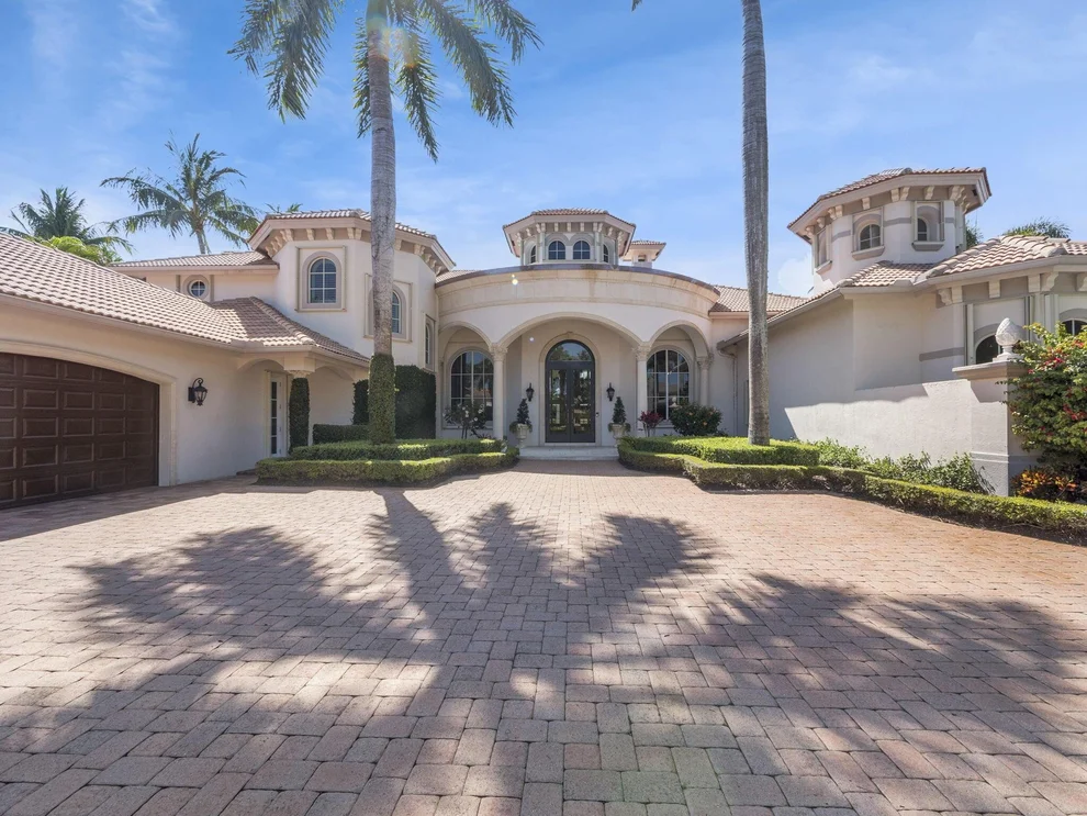 Unit for sale at 215 Grand Pointe Drive, Palm Beach Gardens, FL 33418
