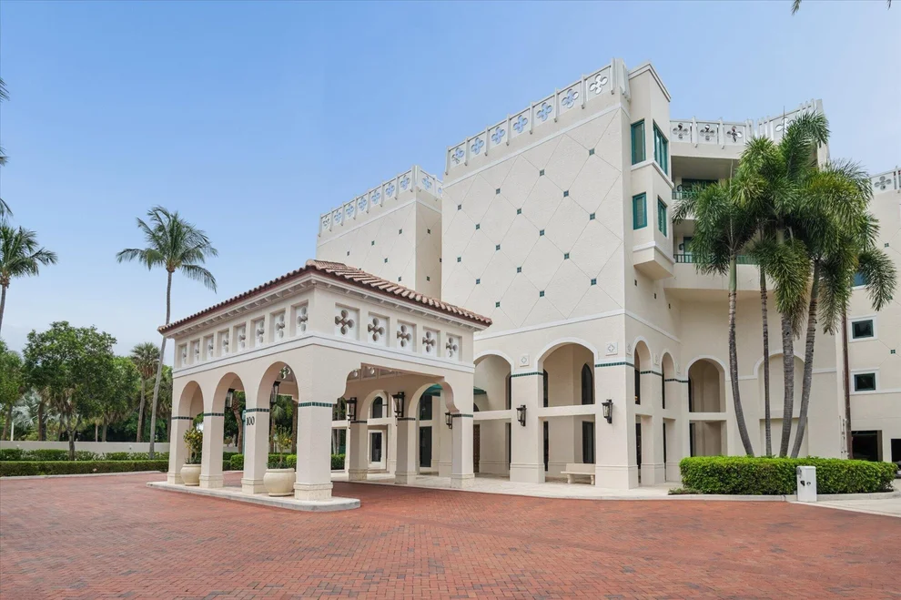Unit for sale at 120 SE 5th Avenue, Boca Raton, FL 33432