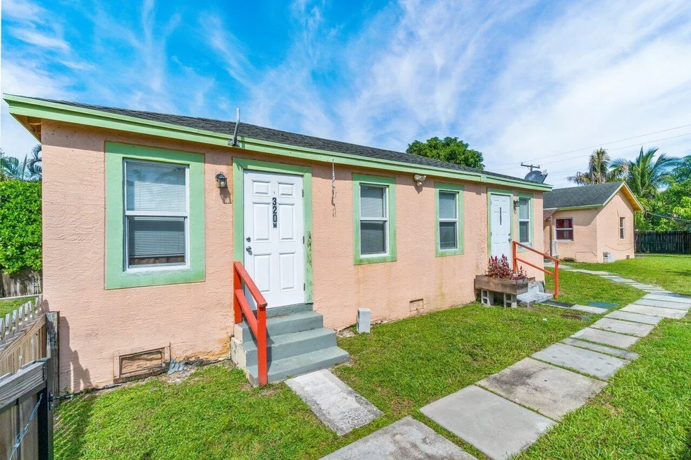 Unit for sale at 320 Swain Boulevard, Greenacres, FL 33463