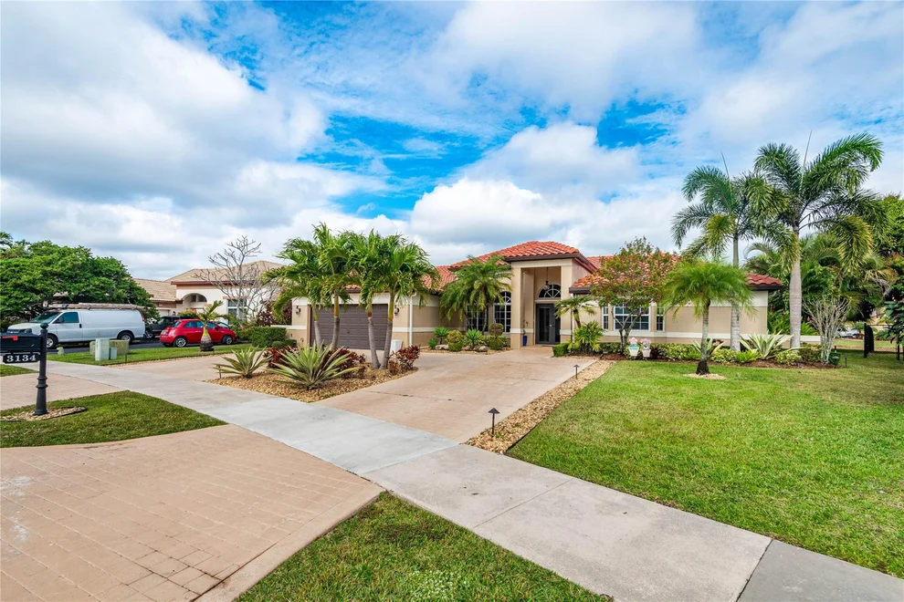 Unit for sale at 3134 Peachtree Circle, Davie, FL 33328