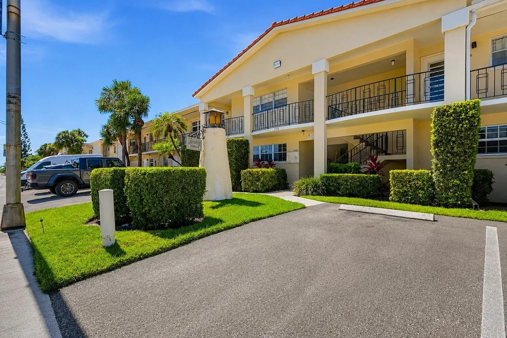 Unit for sale at 2160 NE 36th Street, Lighthouse Point, FL 33064
