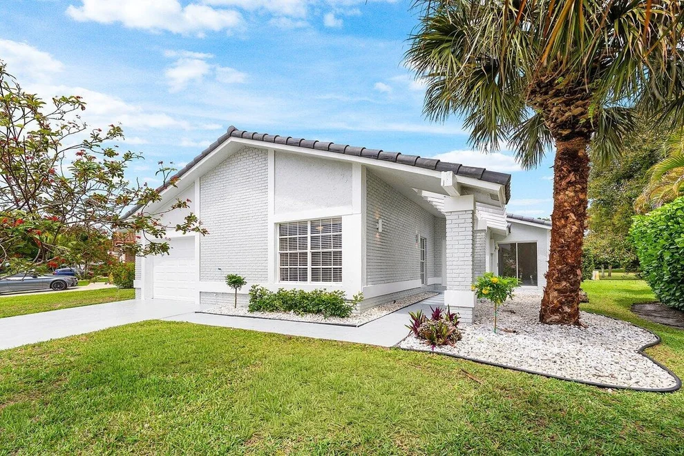 Unit for sale at 19635 Back 9 Drive, Boca Raton, FL 33498